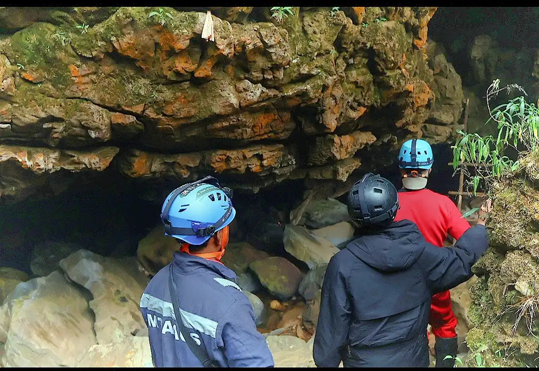 Caving Expedition-International Expert